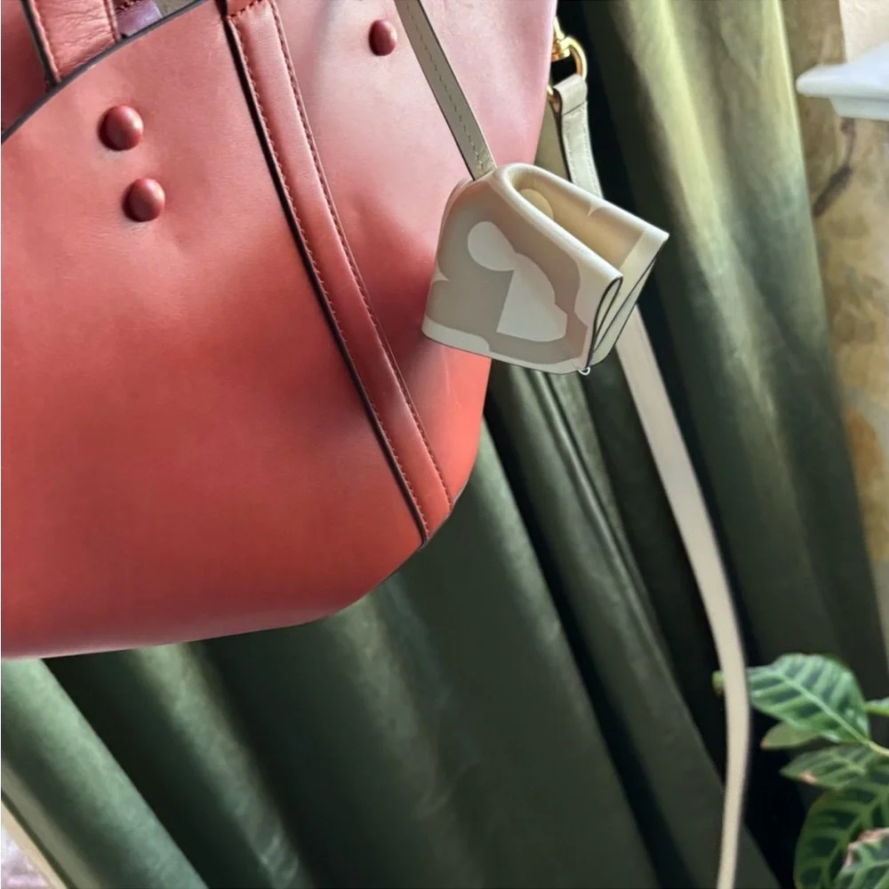 Tory Burch women bag purse EMERSON
MINI BUCKET
BAG - Picture 11 of 14